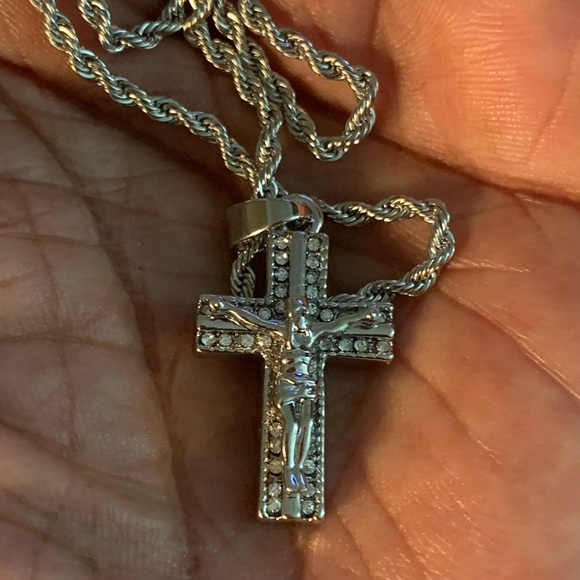 COPY - Pendant Necklace Cross Charm - Picture 3 of 4